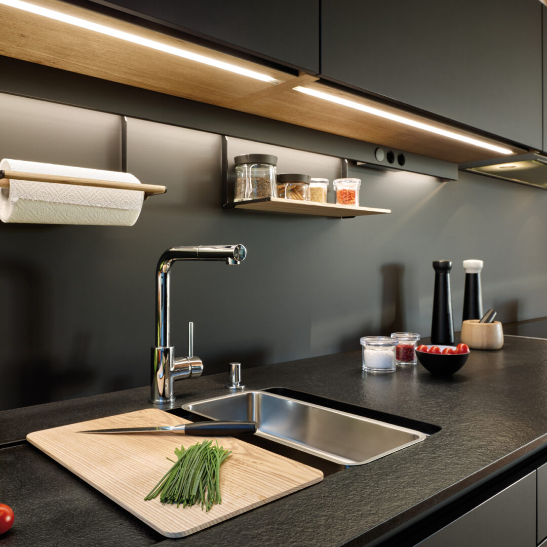 0622570M01D2016-web-(1)